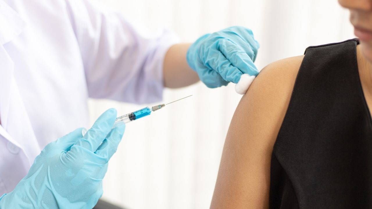 Aşılar Nasıl Çalışır ve Neden Bir Aşı Almalısınız?
